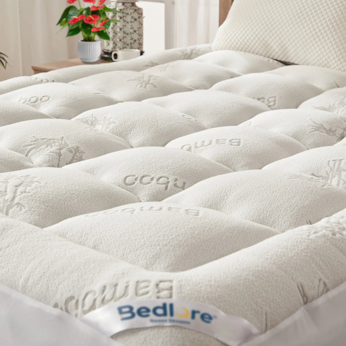 【Bedlore】Thick Fitted Sheet Mattress Pad, Fluffy Pillow Top Comfort Layer, Cooling & Soft Mattress Cover with Deep Pockets (Fits 6–18 Inch Mattresses), Ideal for Bedroom & Home Use Homeessentials