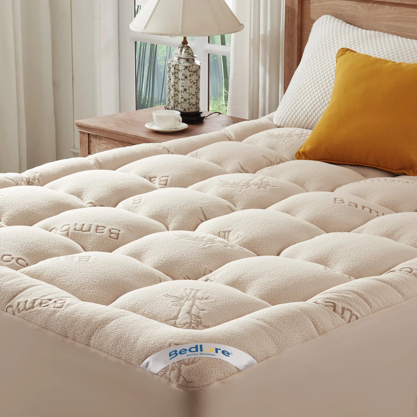 【Bedlore】Thick Fitted Sheet Mattress Pad, Fluffy Pillow Top Comfort Layer, Cooling & Soft Mattress Cover with Deep Pockets (Fits 6–18 Inch Mattresses), Ideal for Bedroom & Home Use Homeessentials